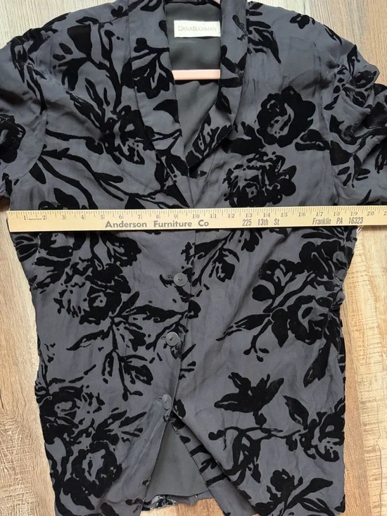 Dana Buchman Gray and Black Velvet Burnout Belted Blazer vintage - Picture 7 of 8